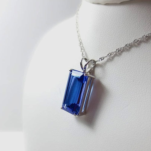 Radiant Sapphire Jewellery: Embrace Timeless Glamour