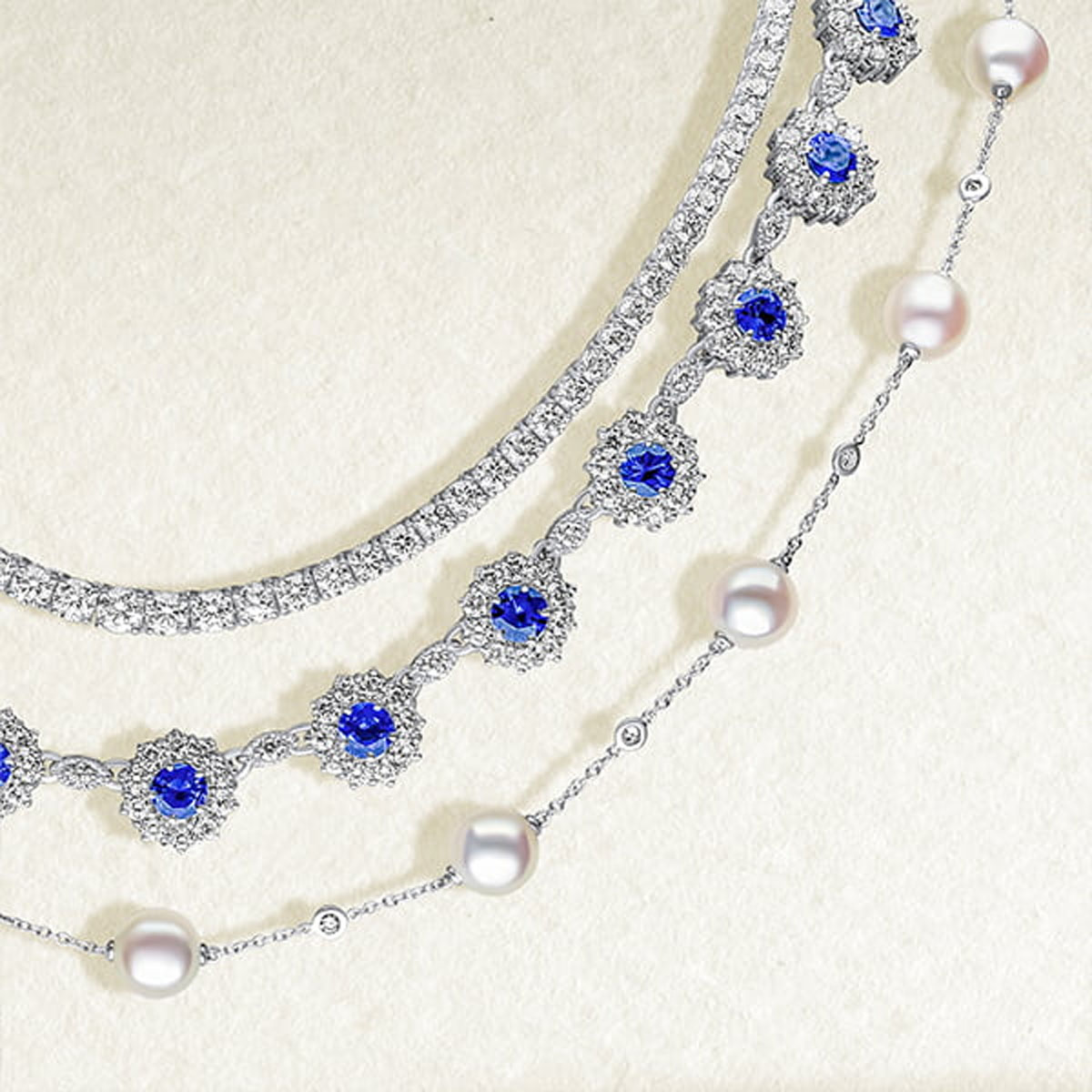 Winter Pendant Necklaces: Adding Sparkle to Your Wardrobe